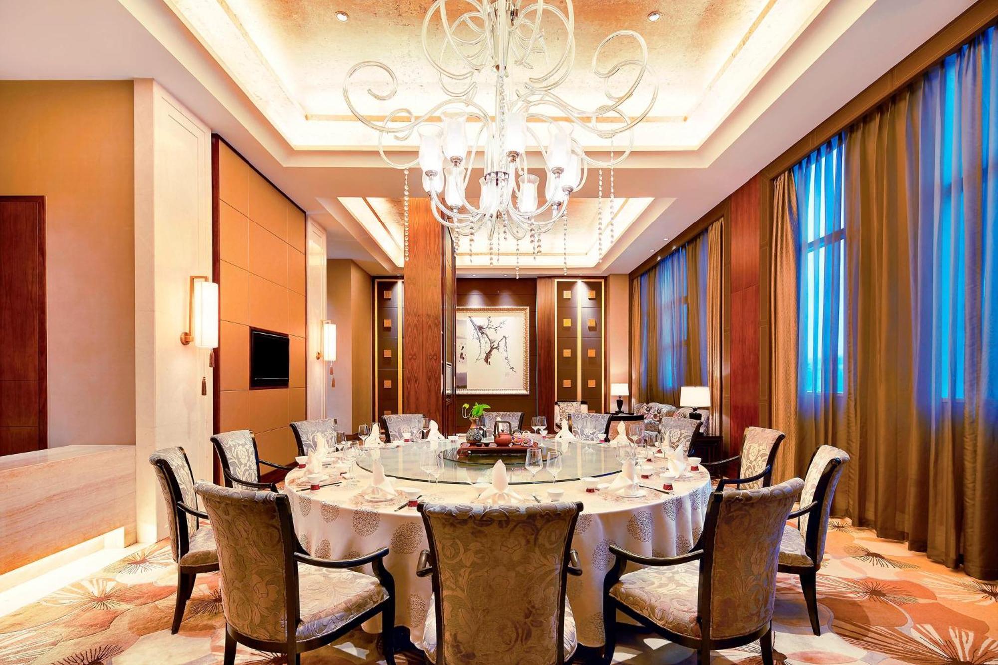 Sheraton Wuxi Binhu Hotel Экстерьер фото