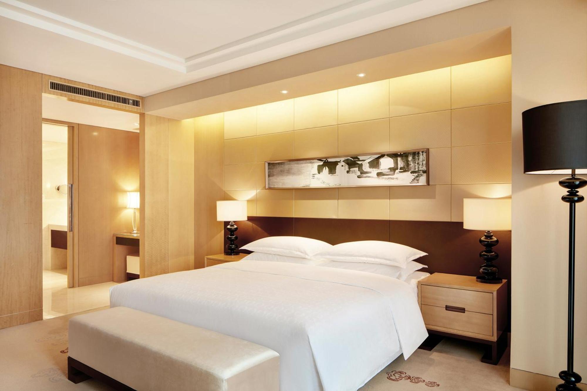 Sheraton Wuxi Binhu Hotel Экстерьер фото
