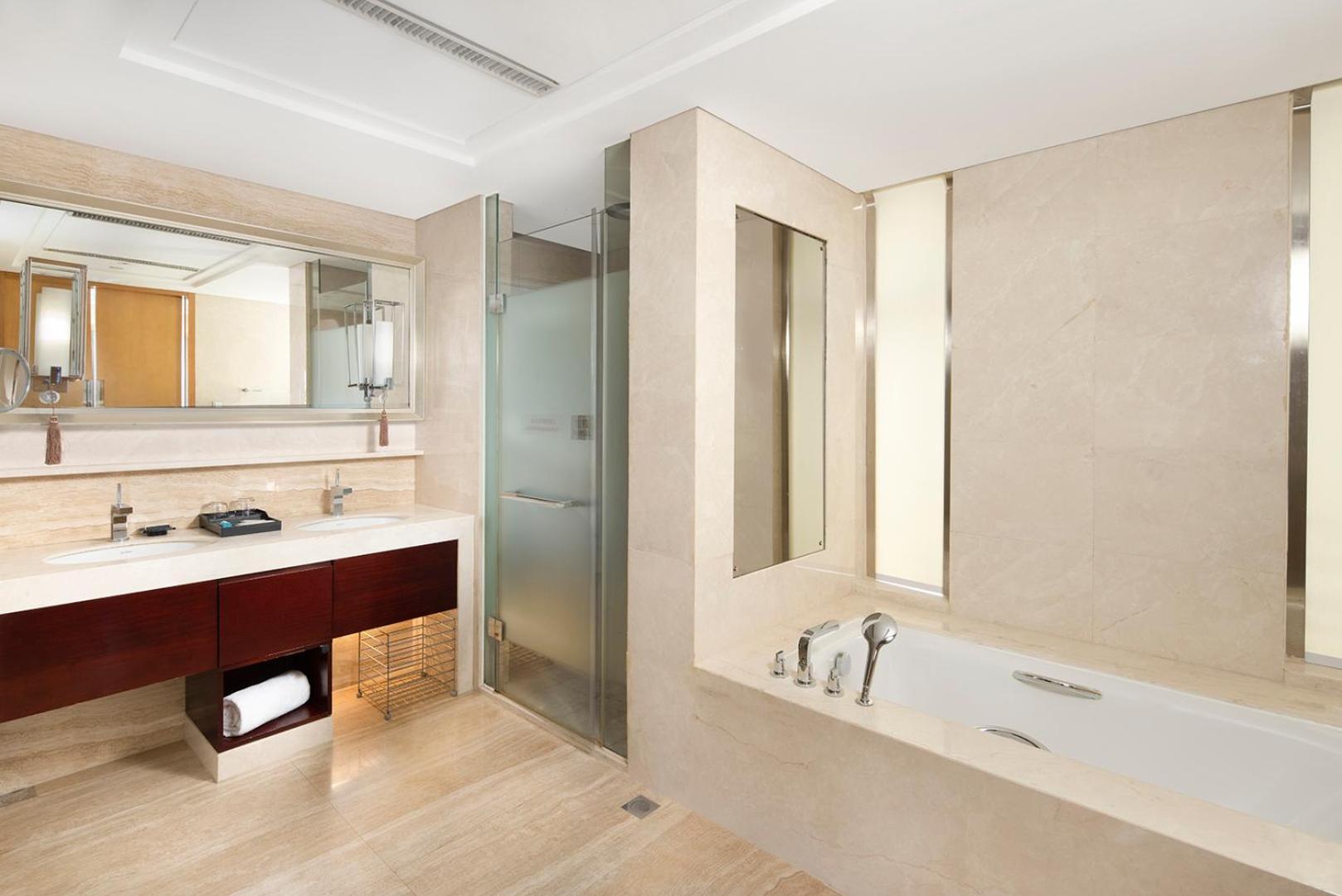 Sheraton Wuxi Binhu Hotel Экстерьер фото