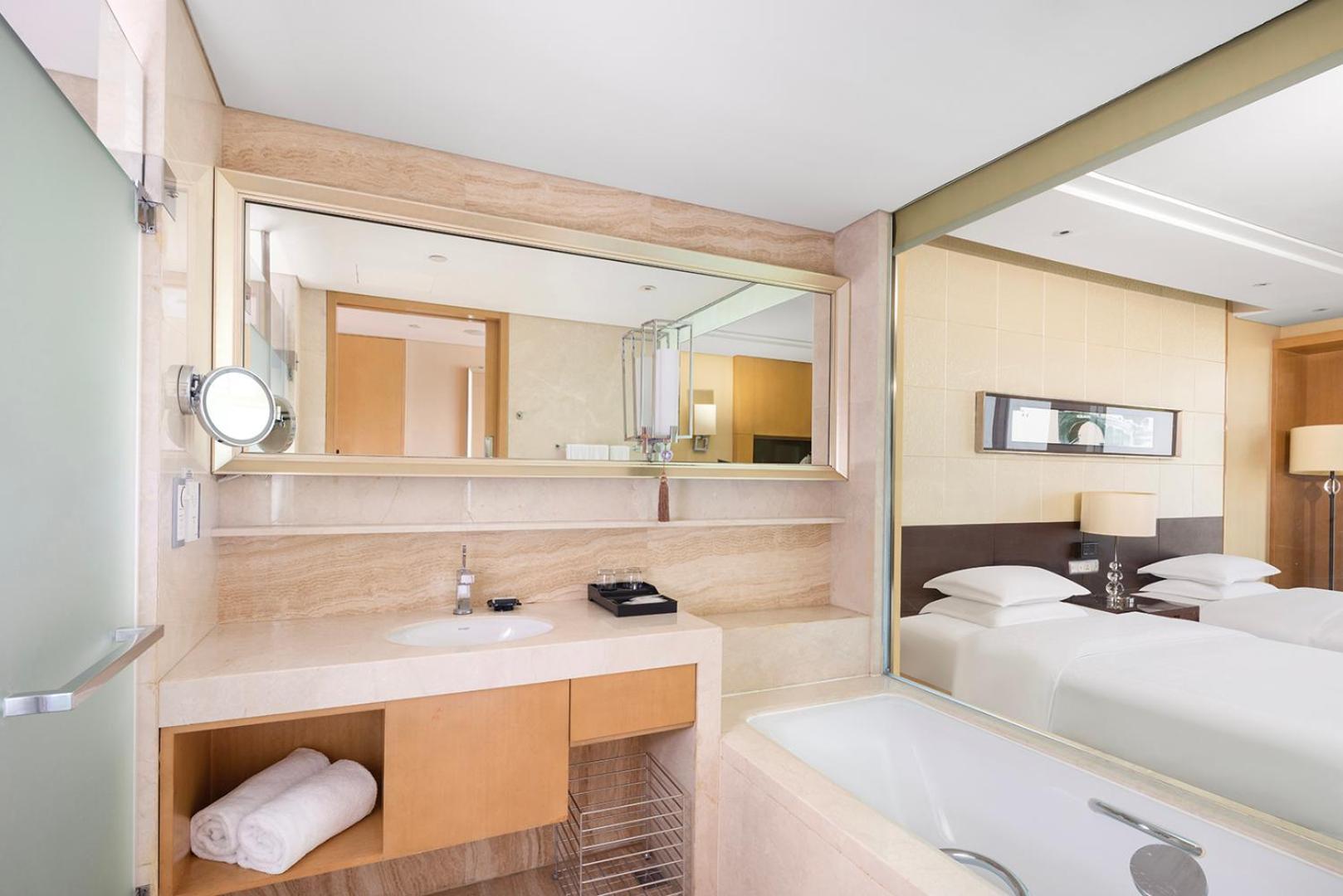 Sheraton Wuxi Binhu Hotel Экстерьер фото