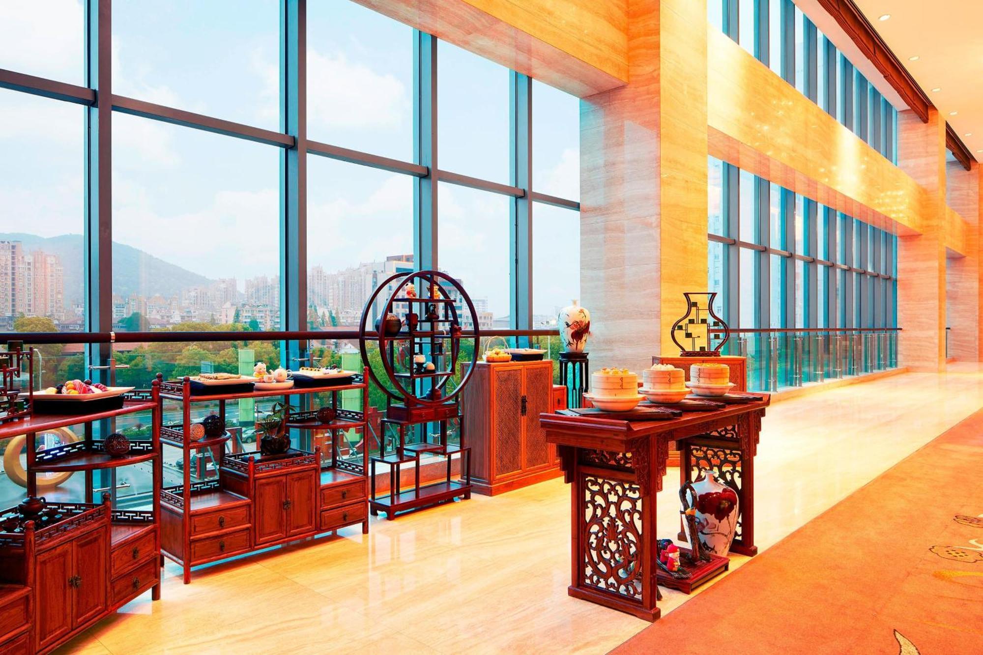 Sheraton Wuxi Binhu Hotel Экстерьер фото