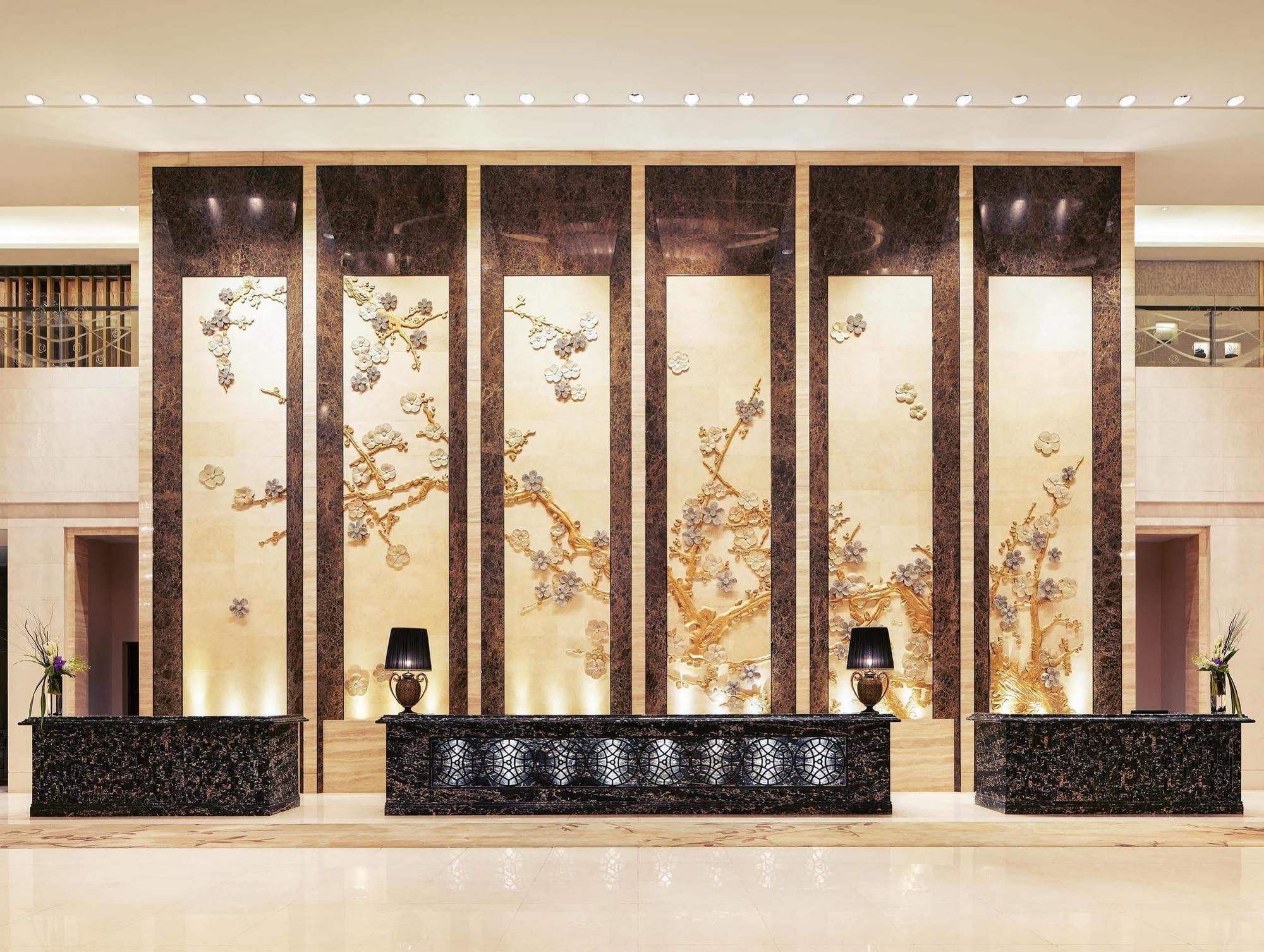 Sheraton Wuxi Binhu Hotel Экстерьер фото